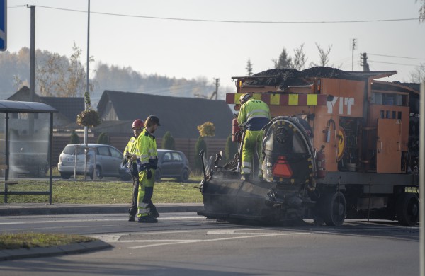 Kelių direkcija prašo vairuotojų kantrybės
