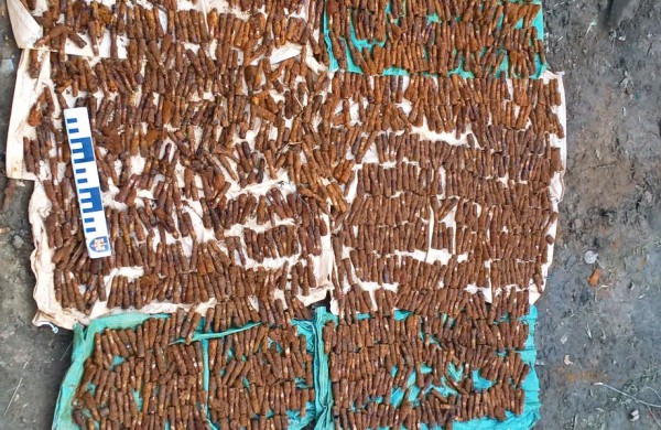 Inžinerijos bataliono Sprogmenų neutralizavimo kuopos specialistų laimikis – beveik 5 tūkst. rankinių granatų sprogdiklių