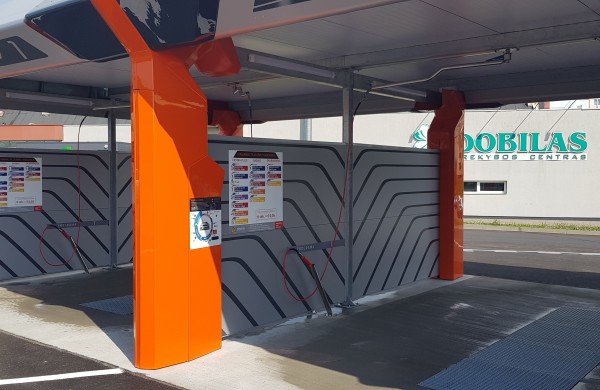 Atvėsus orams automobilį puoselėti reikia dar labiau ir dažniau 