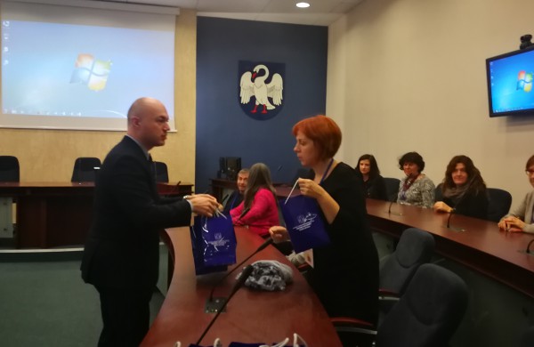 Šiltai sutikti Erasmus+ programos projekto „Take the e+train“  dalyviai 