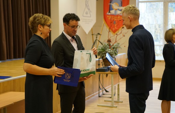 Ketvirtasis respublikinis dr. Bronislovo Lubio chemijos konkursas