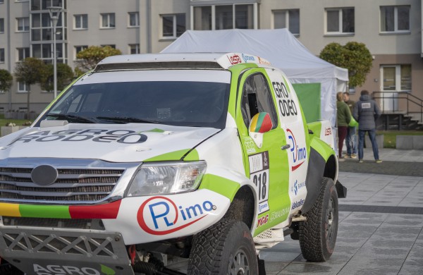 Dakaro ralio automobilis iš arti