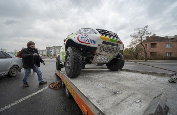 Dakaro ralio automobilis iš arti