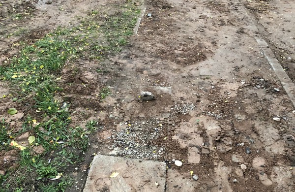 A.Kulviečio g. skendi purvyne – mėnesį vėluoja gerbūvio atstatymo darbai