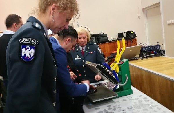 Šiandien startavo akcija „Būk matomas“