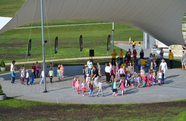 Judriosios savaitės renginius pratęsė Jonavos darželinukai