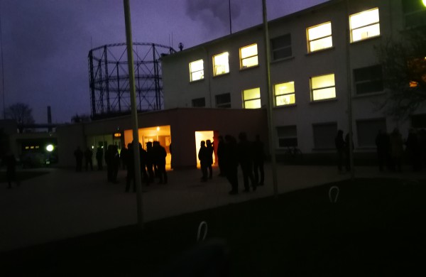 Achemos darbuotojai piketo metu: „Atlyginimas tarsi stipendija“