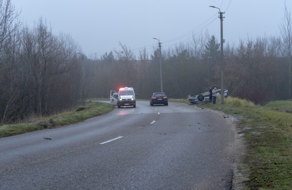 Avarija pavojingoje Panerių gatvės atkarpoje