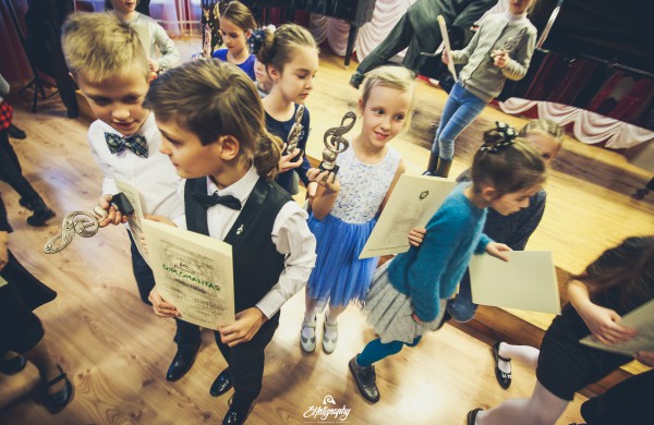 Jaunųjų pianistų „Grand Prix“ šiemet iškeliavo į Šilutę