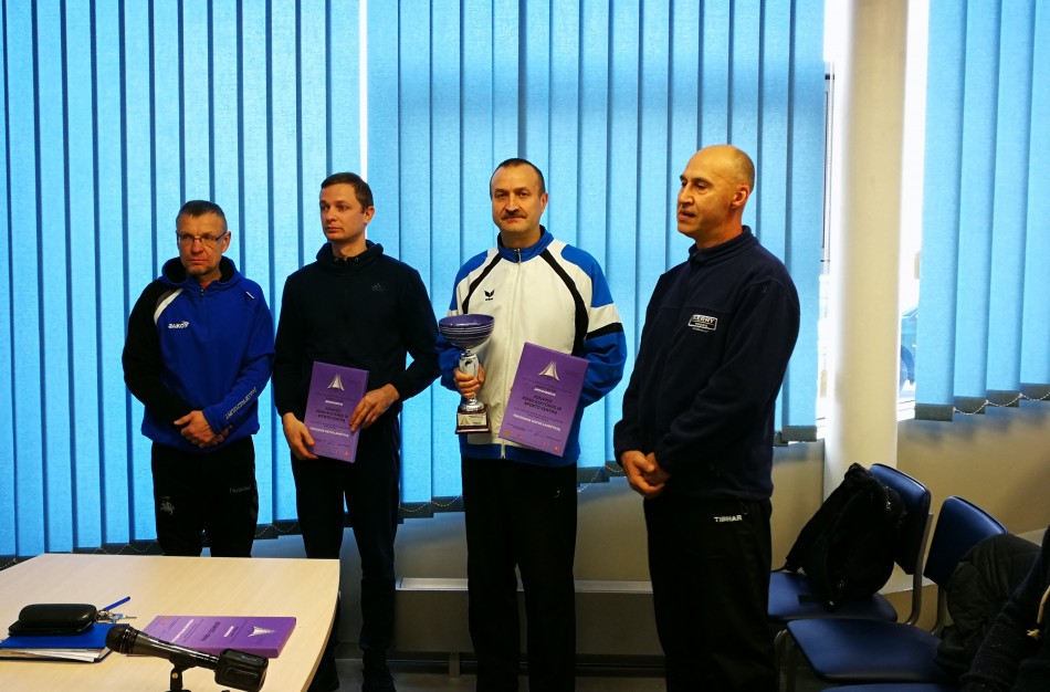 Pelnyti prizai įteikti treneriams ir sportininkams