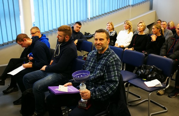 Pelnyti prizai įteikti treneriams ir sportininkams