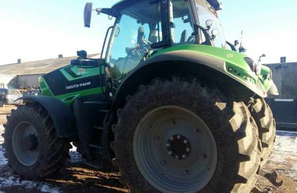 Tęsiamas ikiteisminis tyrimas dėl galimai vogtų traktorių atvedė į Kėdainius  