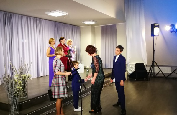 Akcijos „Padovanok suknelę“ kulminacinis renginys