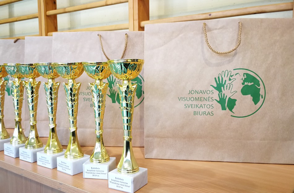 Kalėdinis – draugiškas krepšinio turnyras „Pažinkime vieni kitus“