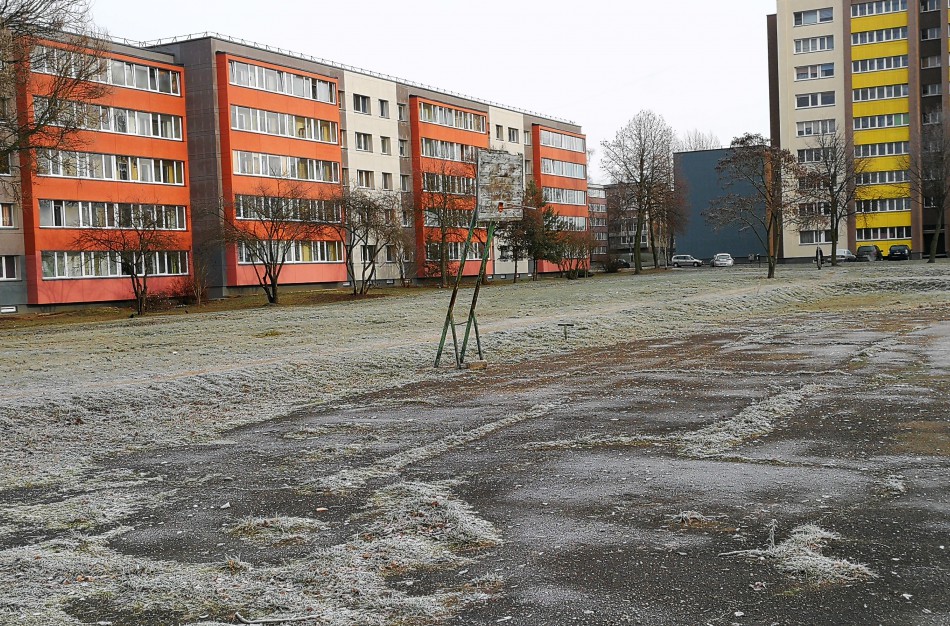 Jonavietis: „Kada bus sutvarkyta krepšinio aikštelė?“