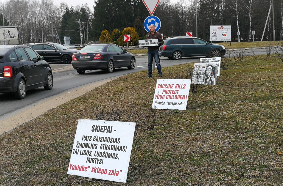 Nėra vieningos nuomonės: skiepytis ar ne?