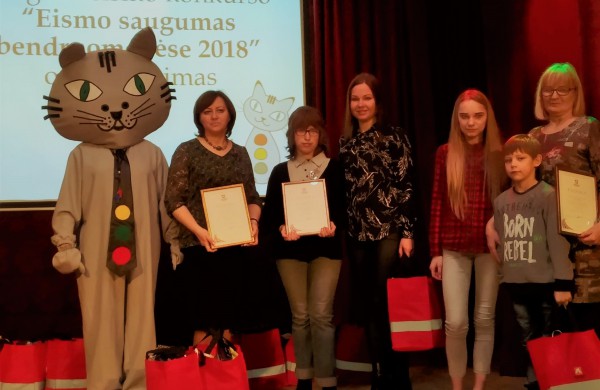 Šiandien apdovanotos aktyviausios bendruomenės saugaus eismo srityje – net dvi bendruomenės iš Jonavos