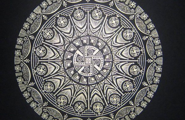 Pirmoji jonavietės piešta mandala gimė “iš lėkštės” (nuotraukų galerija)