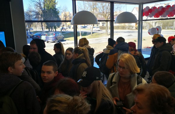 Hesburger atidarymas sudomino ir jaunimą, ir senjorus