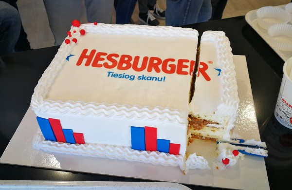 Hesburger atidarymas sudomino ir jaunimą, ir senjorus