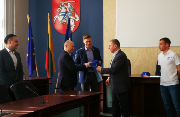 Šiandien į I lygos čempionatą išlydėtas „Jonavos“ futbolo klubas