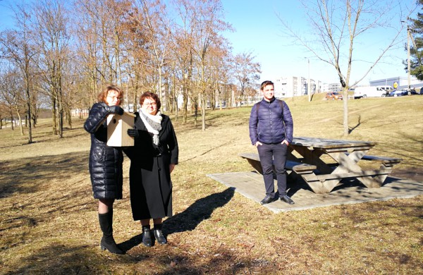 Dešimt varnėnų šeimų džiaugsis naujais namais