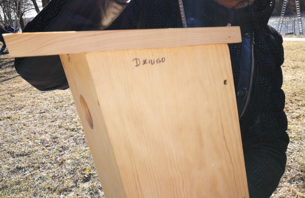 Dešimt varnėnų šeimų džiaugsis naujais namais