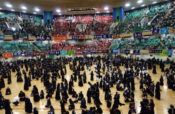 Nusimetę uniformas: Mechanizuotosios pėstininkų brigados „Geležinis Vilkas“ štabo viršininkas plk. ltn. Aurelijus Motiejūnas: „Bendravimas per kardą leidžia geriau pažinti žmones ir kitų šalių kultūrą“