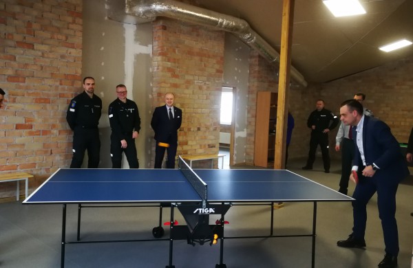 Jonavos policijos komisariate atidaryta nauja sporto ir laisvalaikio erdvė