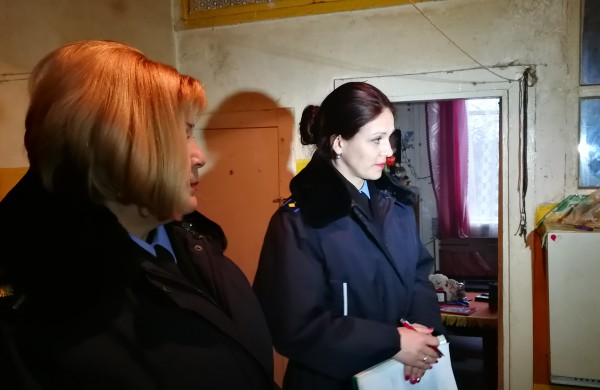 Tikrinama, ar nesikartoja smurto atvejai šeimose