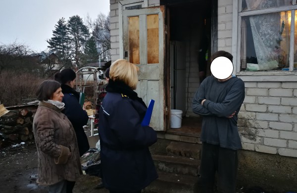 Tikrinama, ar nesikartoja smurto atvejai šeimose