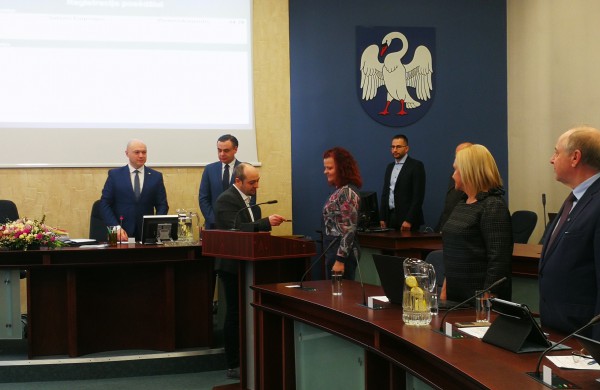 Prisiekė nauja tarybos narė – tai bus bene trumpiausia tarybos nario kadencija