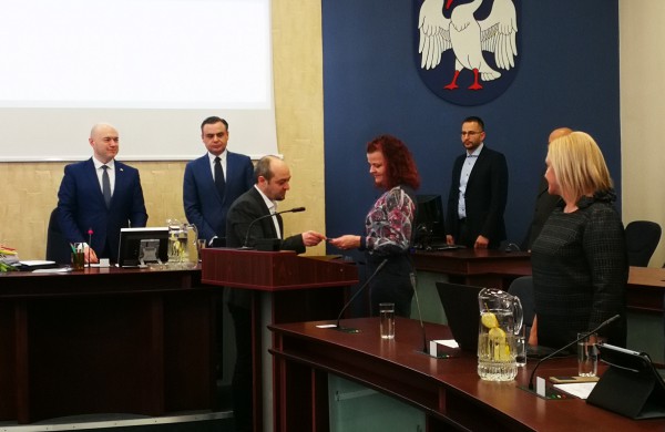 Prisiekė nauja tarybos narė – tai bus bene trumpiausia tarybos nario kadencija