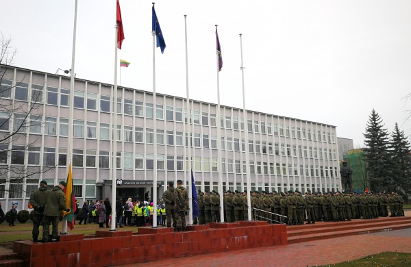 Minime 15-ąsias įstojimo į NATO metines