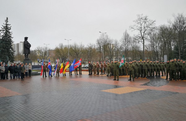 Minime 15-ąsias įstojimo į NATO metines