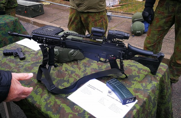 Minime 15-ąsias įstojimo į NATO metines