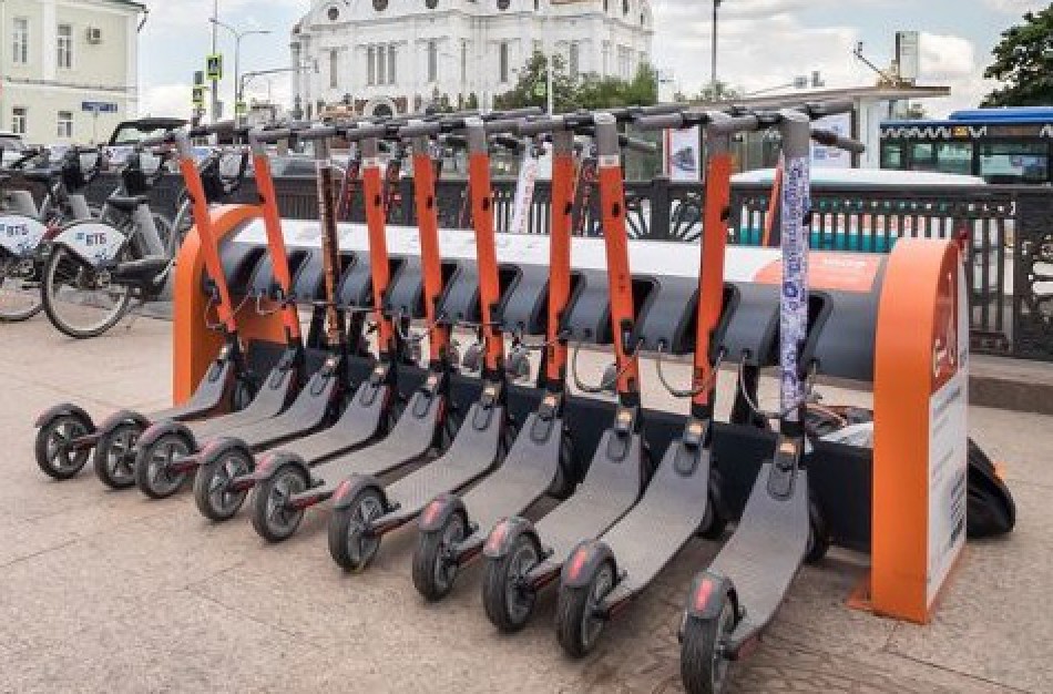 Elektrinis paspirtukas irgi transporto priemonė