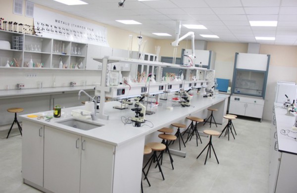 „Per kančias į žvaigždes“ arba kaip atrodys J.Ralio gimnazija po vidaus modernizavimo