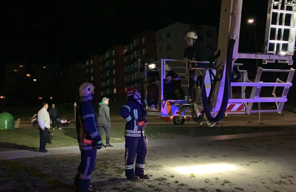 „Deganti“ balandžio 3-ioji