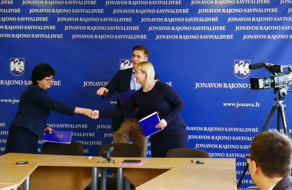 Pasirašyta koalicijos sutartis – viešinama keturių metų programa