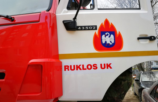 Neblaivi ruklietė  „šokdino“ pagalbos tarnybas