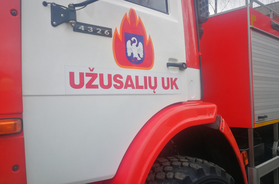 Gaisras Išoruose suniokojo ir savininkų, ir kaimynų turtą