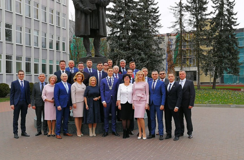 Oficialu: Jonava turi naują valdžią – prisiekė Tarybos nariai ir meras