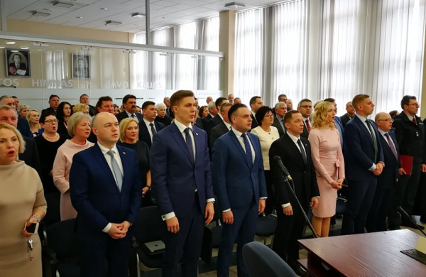 Oficialu: Jonava turi naują valdžią – prisiekė Tarybos nariai ir meras