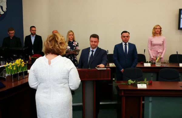 Oficialu: Jonava turi naują valdžią – prisiekė Tarybos nariai ir meras