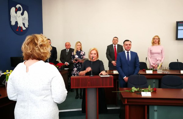 Oficialu: Jonava turi naują valdžią – prisiekė Tarybos nariai ir meras