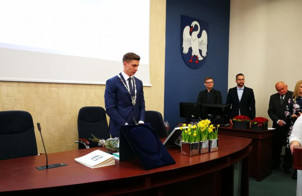 Oficialu: Jonava turi naują valdžią – prisiekė Tarybos nariai ir meras