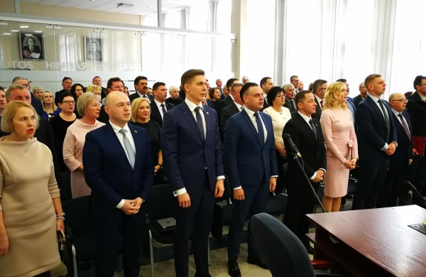 Oficialu: Jonava turi naują valdžią – prisiekė Tarybos nariai ir meras