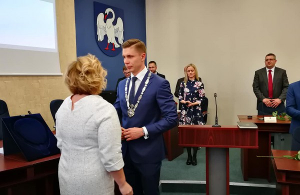Oficialu: Jonava turi naują valdžią – prisiekė Tarybos nariai ir meras
