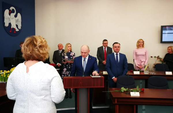 Oficialu: Jonava turi naują valdžią – prisiekė Tarybos nariai ir meras